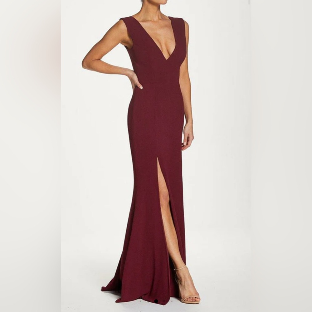 DRESS THE POPULATION Sandra Gown Size XXS NWT